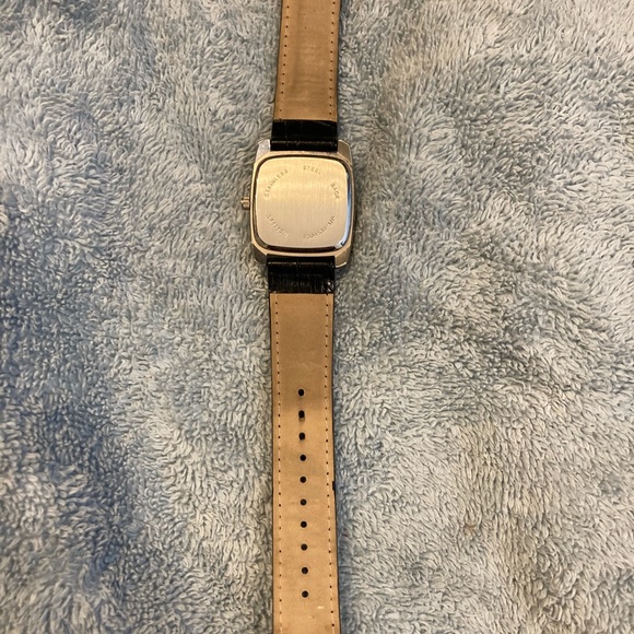 Avon mother of pearl watch - Picture 3 of 3